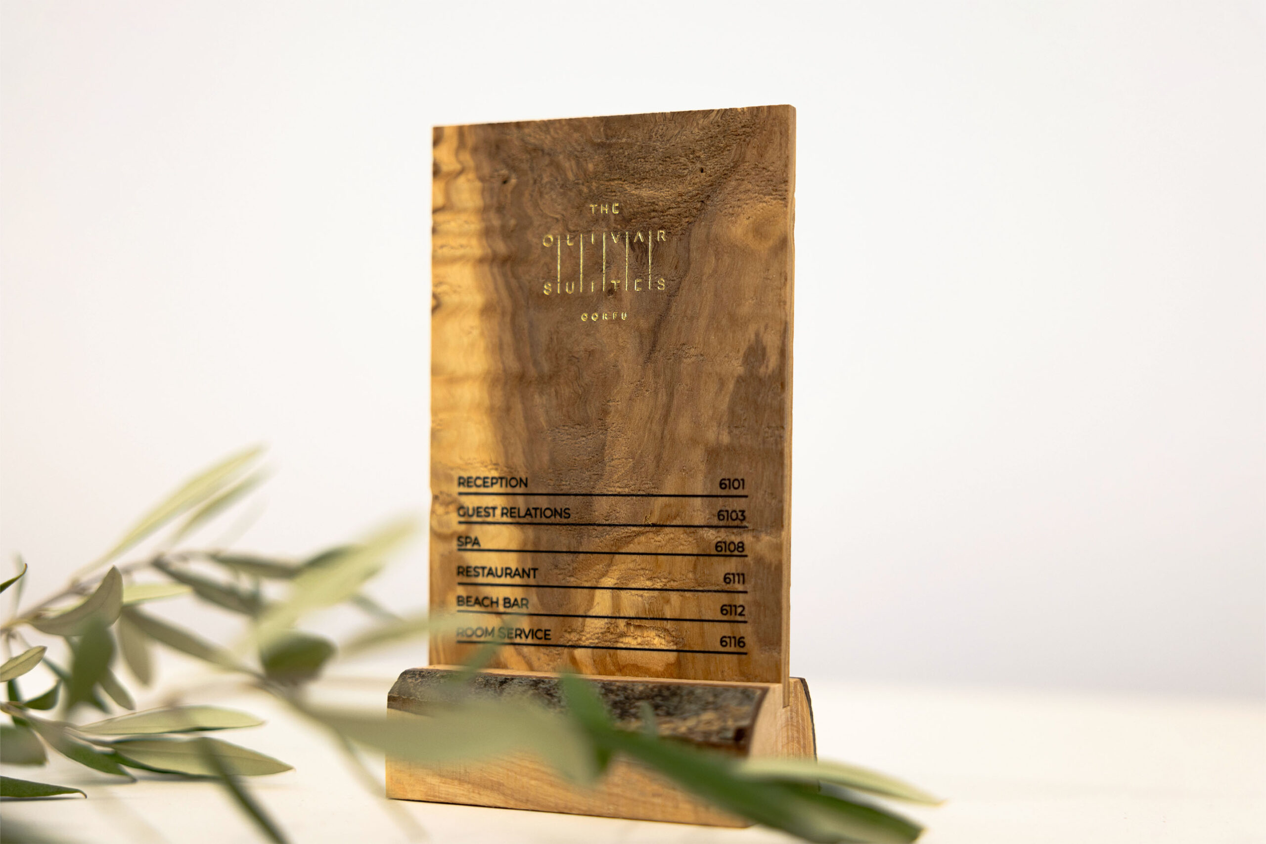 qr stand w olivar suites