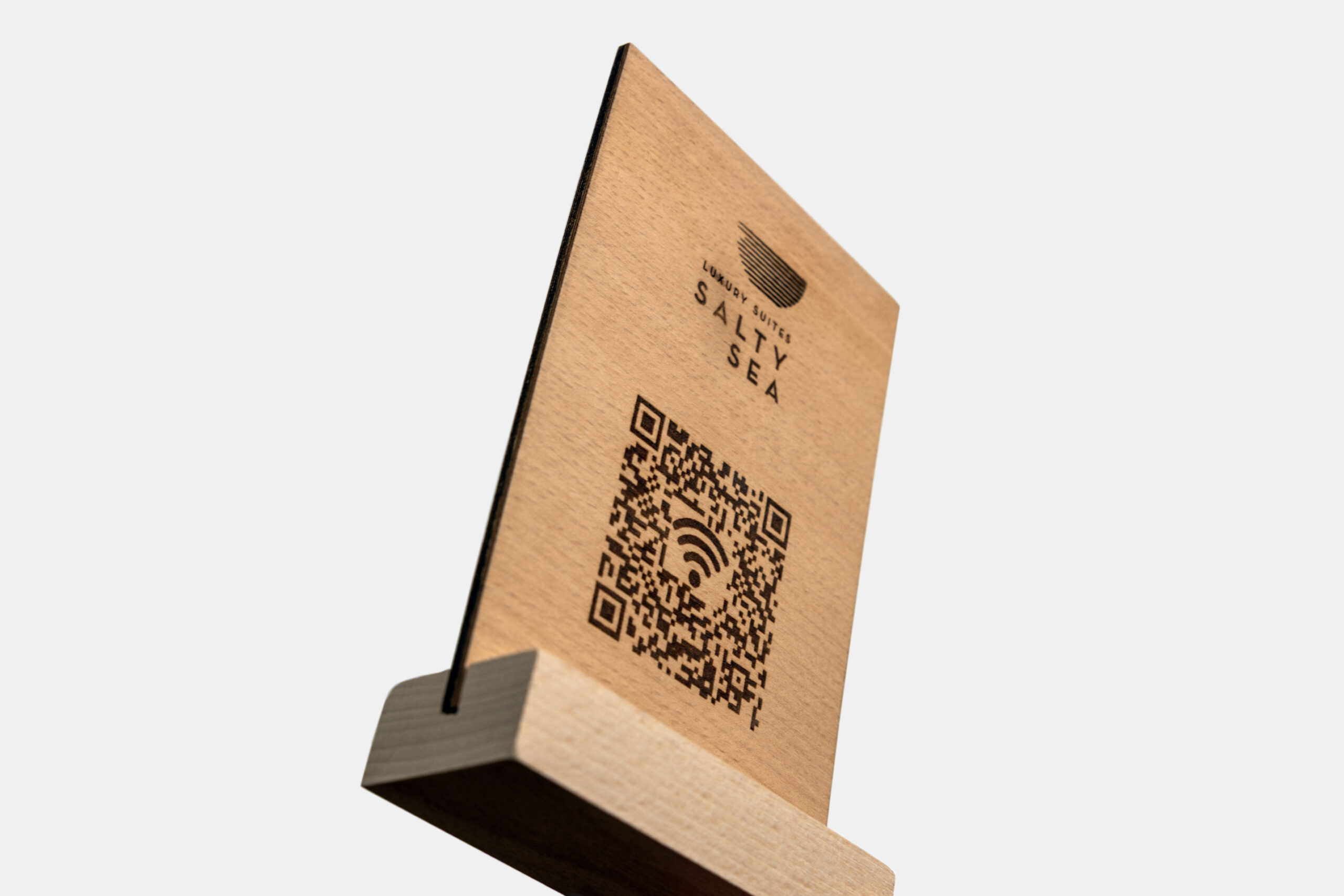 qr stand w salty sea luxury