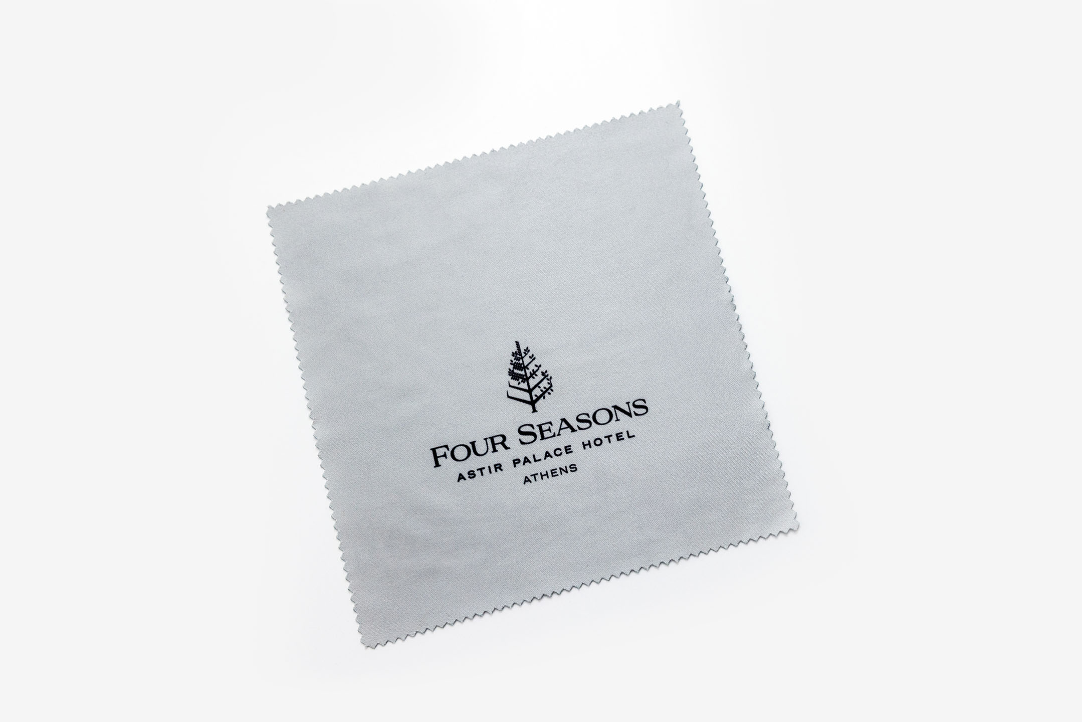 cleaning lens cloth four seasons