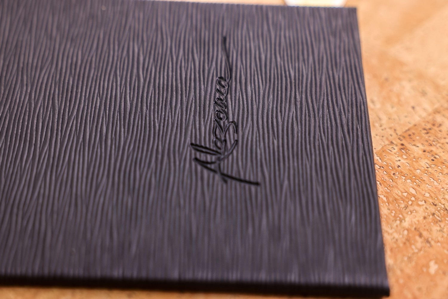 hard bill folder alazonia