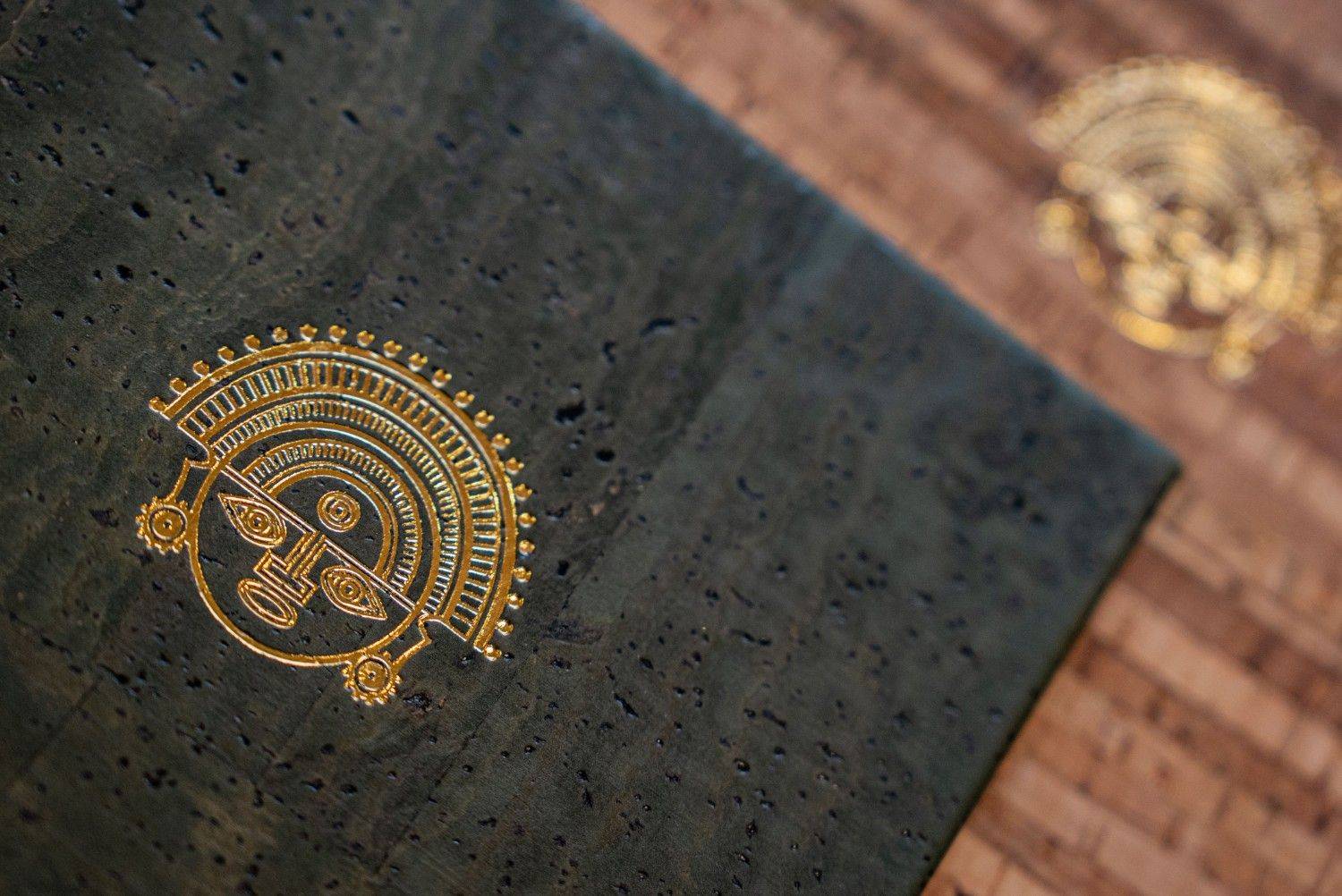 hard cover menu bev bar manko