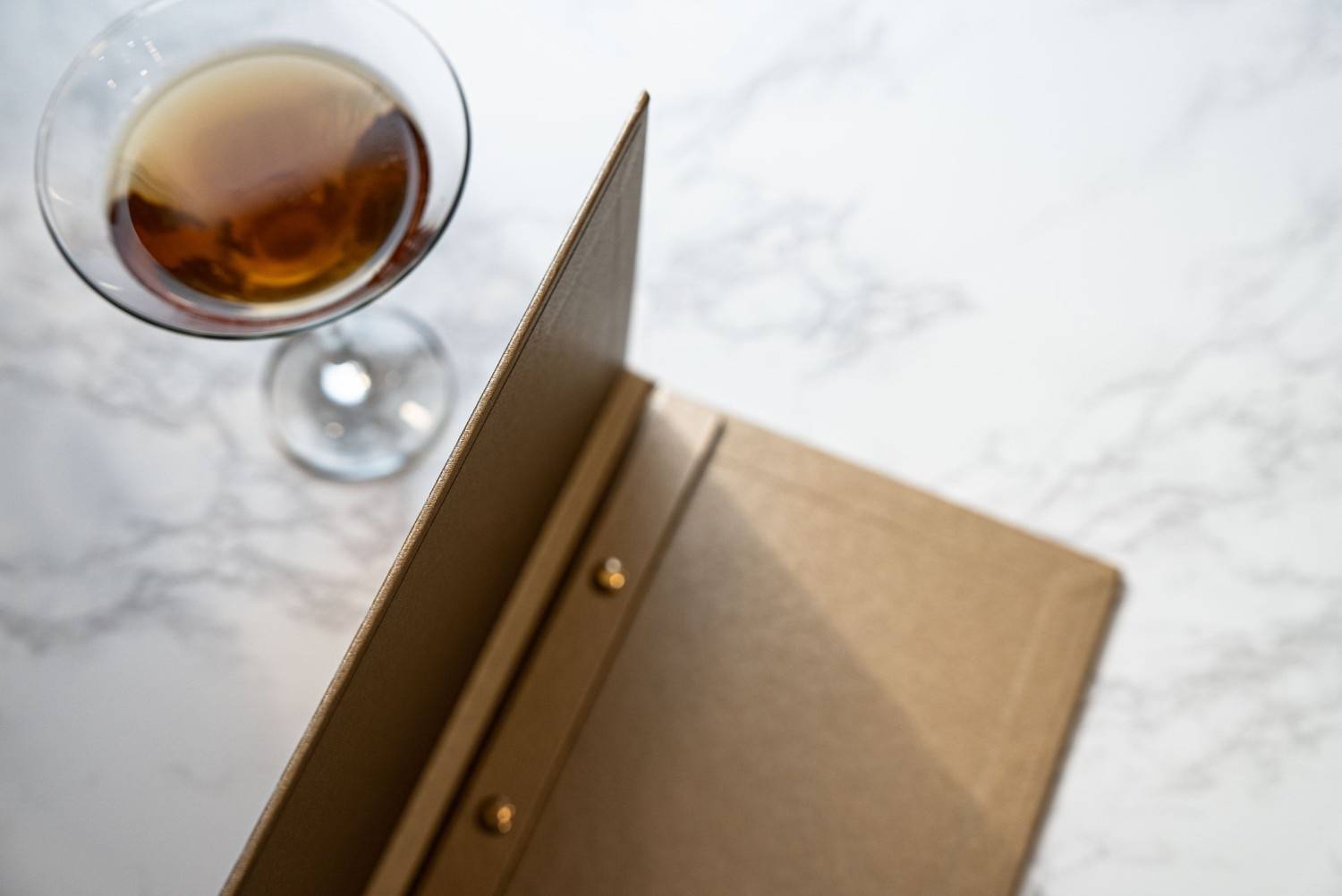 hard cover menu bev bar deluxe ikos